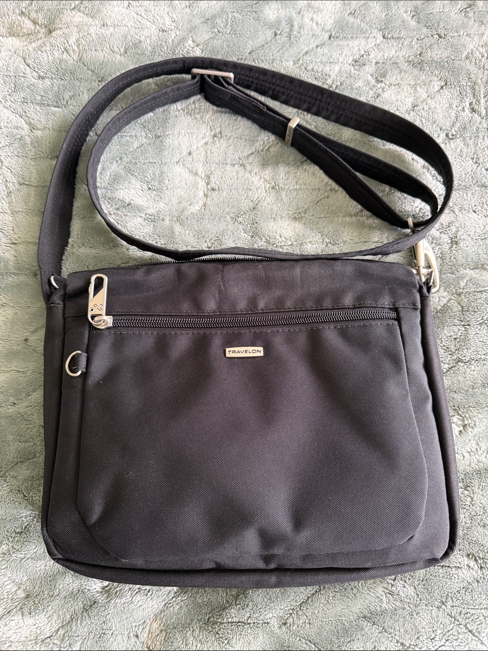 Travelon Black Crossbody Messenger Bag for Men